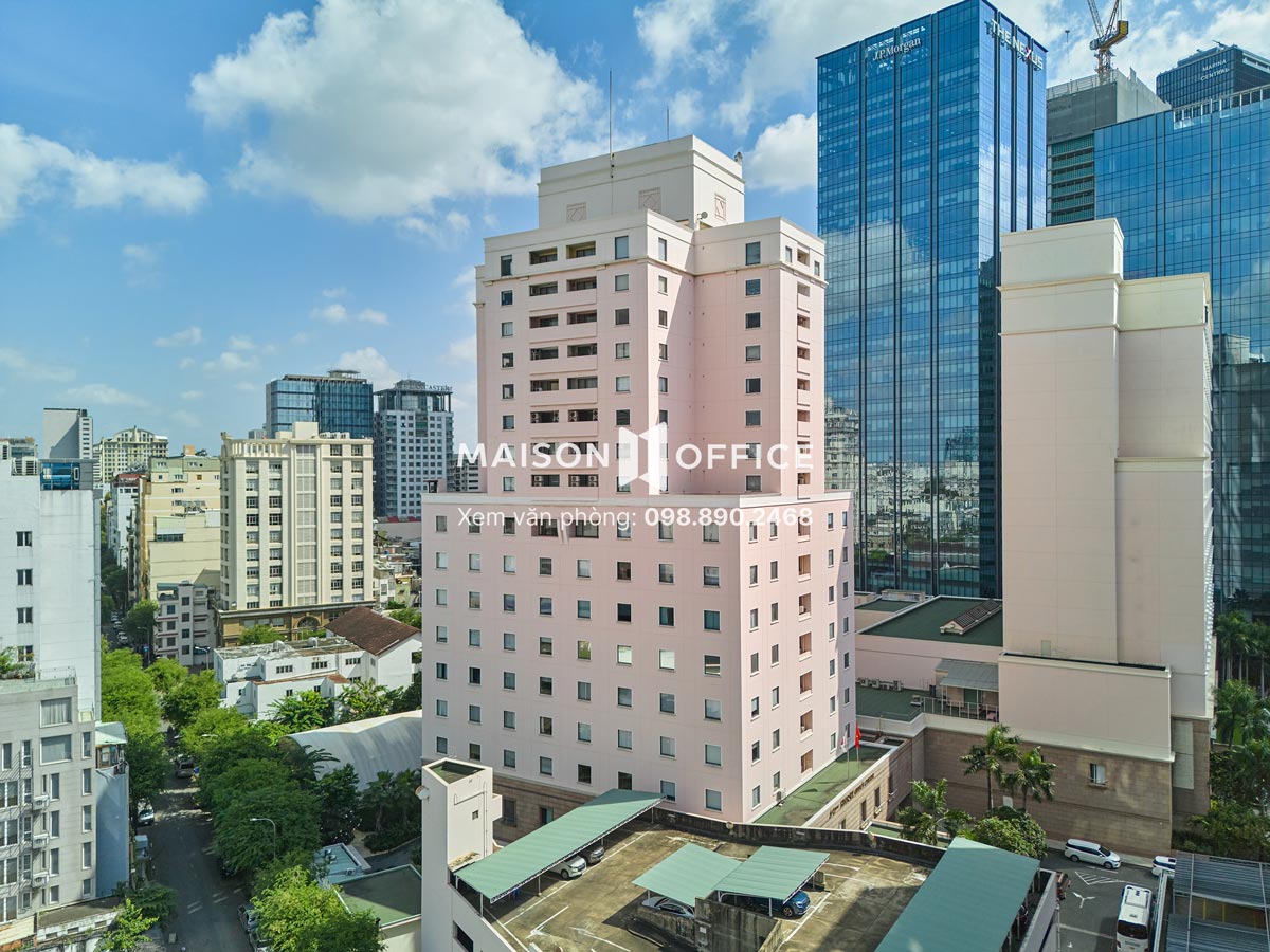 Saigon Riverside Office Center được đầu tư bởi công ty TNHH Hải Thành và Lotte