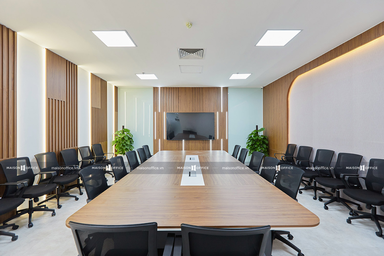 du-an-thiet-ke-thi-cong-van-phong-5s-fashion-ha-noi-25