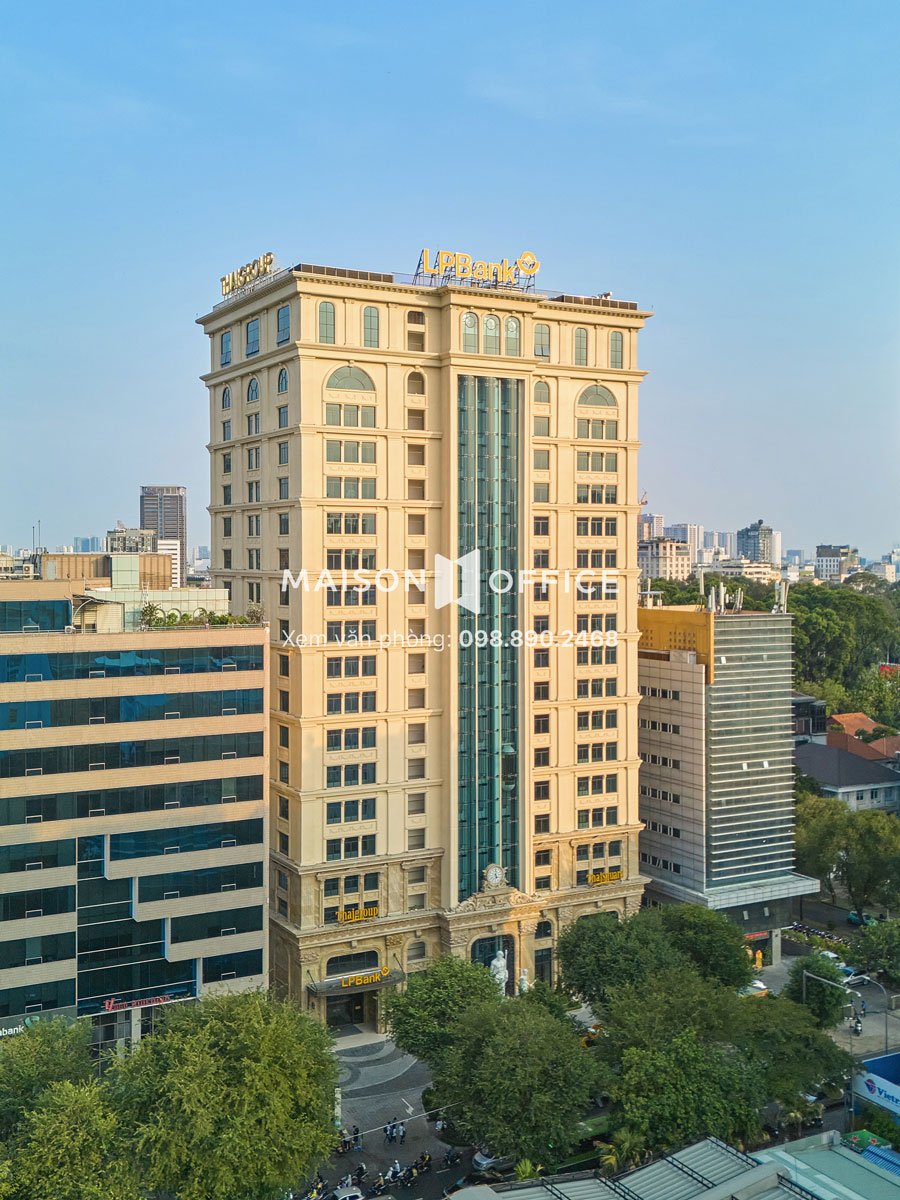 ThaiSquare The Merit