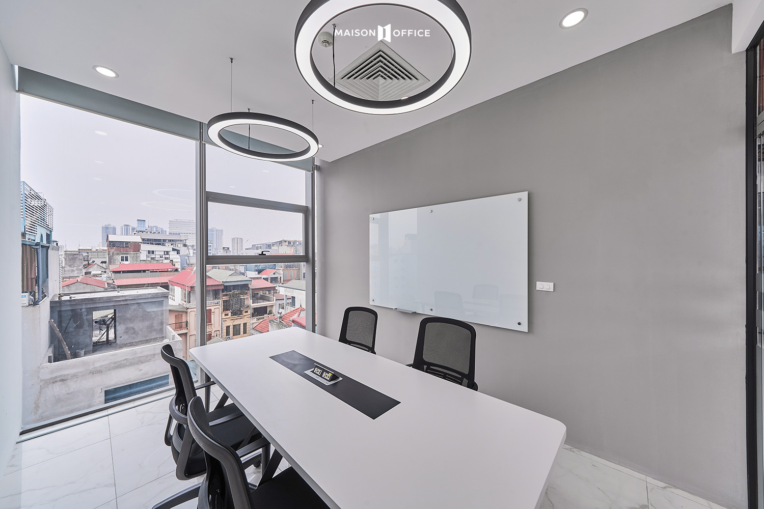 Office interior design images and construction projects by Kaon The Nine 16